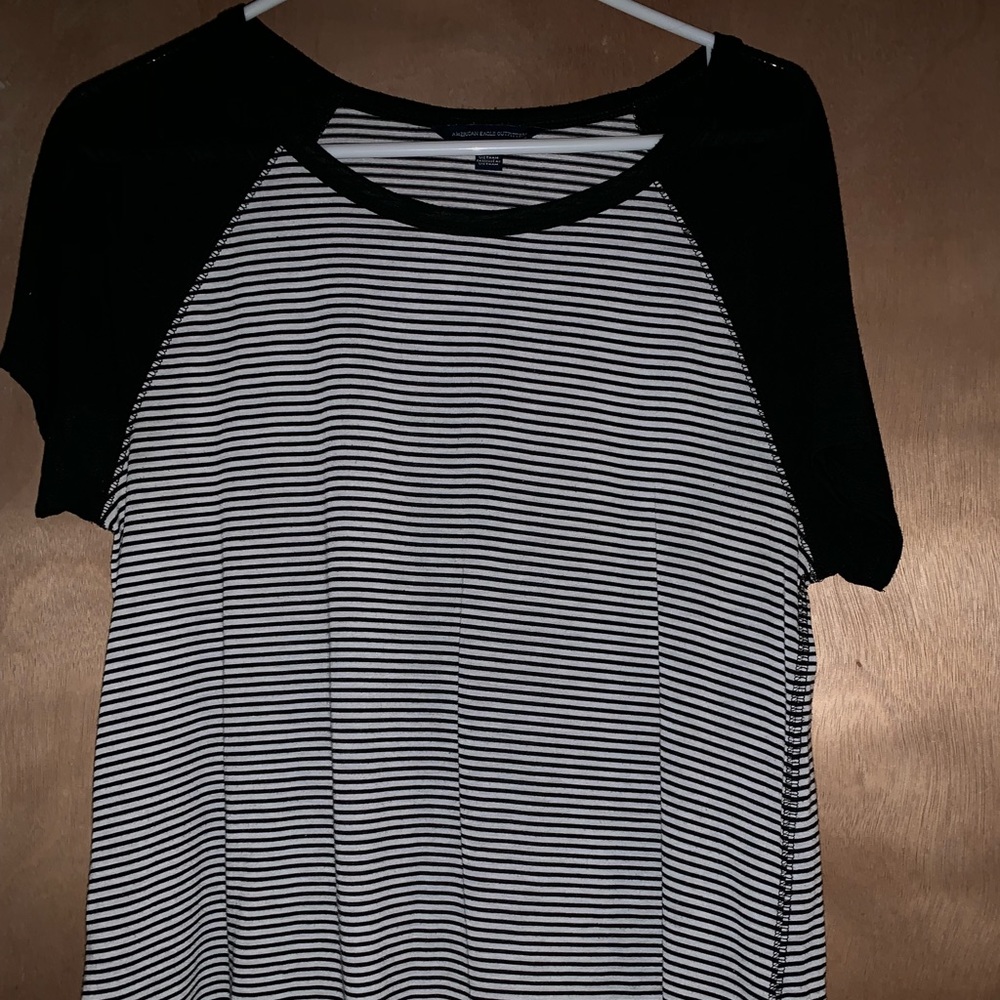 T shirt - Picture 2 of 2